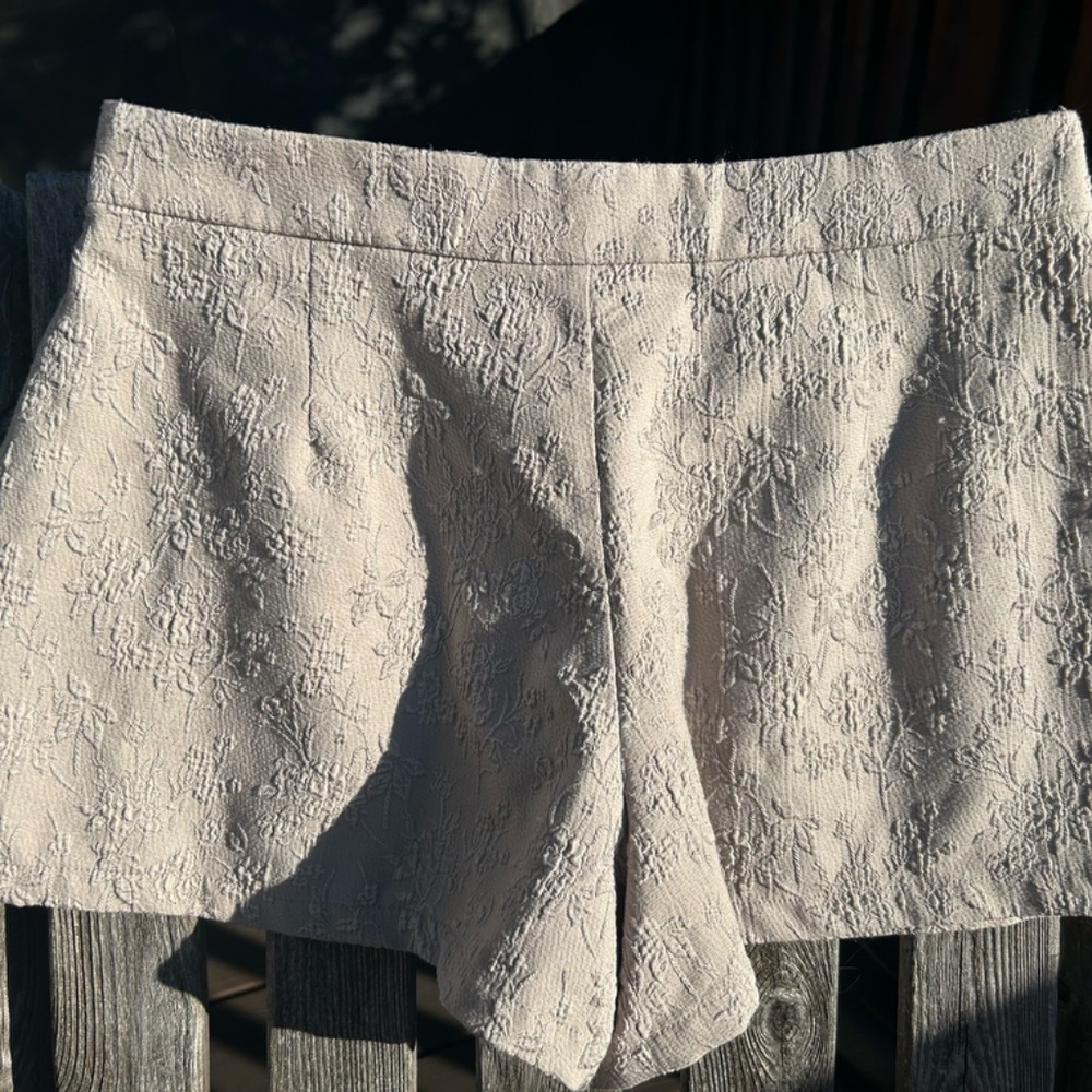 Free People Wide Leg, High Waisted, Taupe, Size 4  Bohemian Shorts - Picture 2 of 4